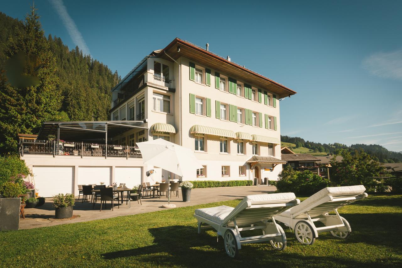 Sonnegg Hotel Zweisimmen Exterior photo